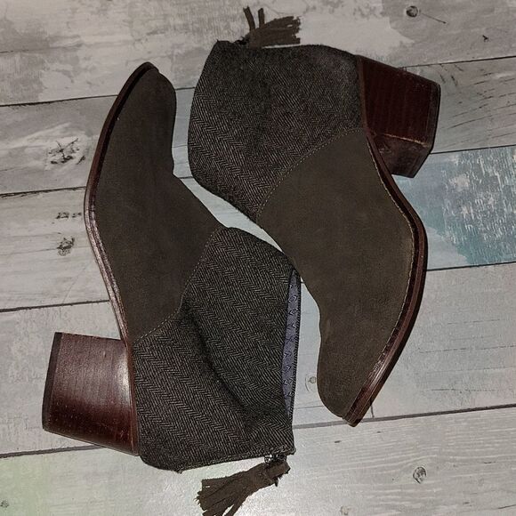 Toms Heeled Booties size 7 - Picture 4 of 6